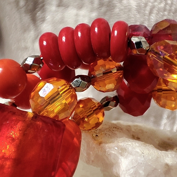 Faceted Glass Beaded Stone Memory Wire Bracelet Fiery Blazing Orange & Red EUC - Picture 5 of 14
